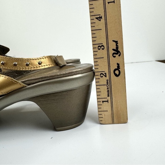 Naot Footwear Women’s Sz 7-7.5 Vogue Leather Ankle Strap Sandal Linen Beige Gold - Picture 8 of 8